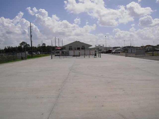 Houston, TX: Equipment Delivery and Pick Up - Loading Area Information - Truck Entrance Check-In 1