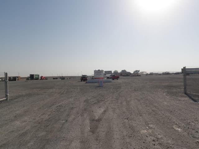 Tipton, CA: Equipment Delivery and Pick Up - Loading Area Information - Yard Office 2 